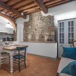 Borgo Campassini, Séjour à la ferme Monteriggioni