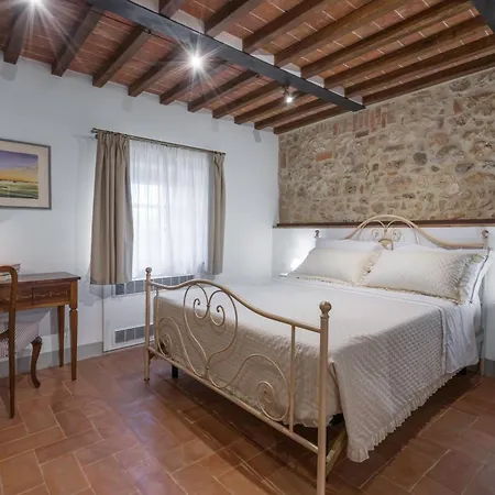 Borgo Campassini, * Monteriggioni